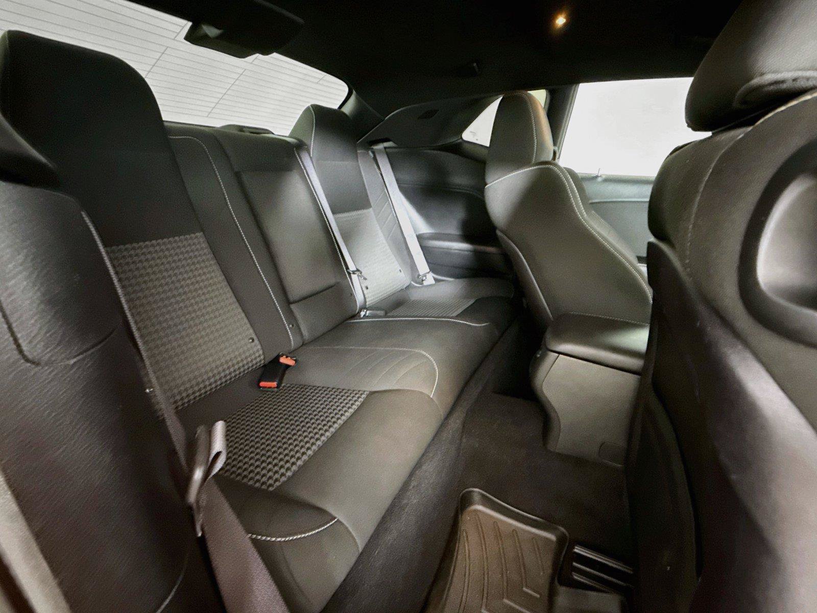 Used 2019 Dodge Challenger SRT Hellcat RWD image 22