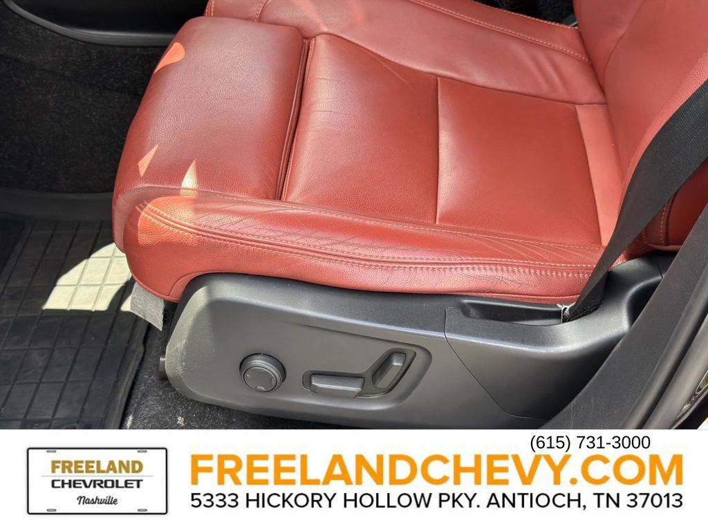 Used 2019 Volvo XC40 T5 Inscription AWD/4WD image 22