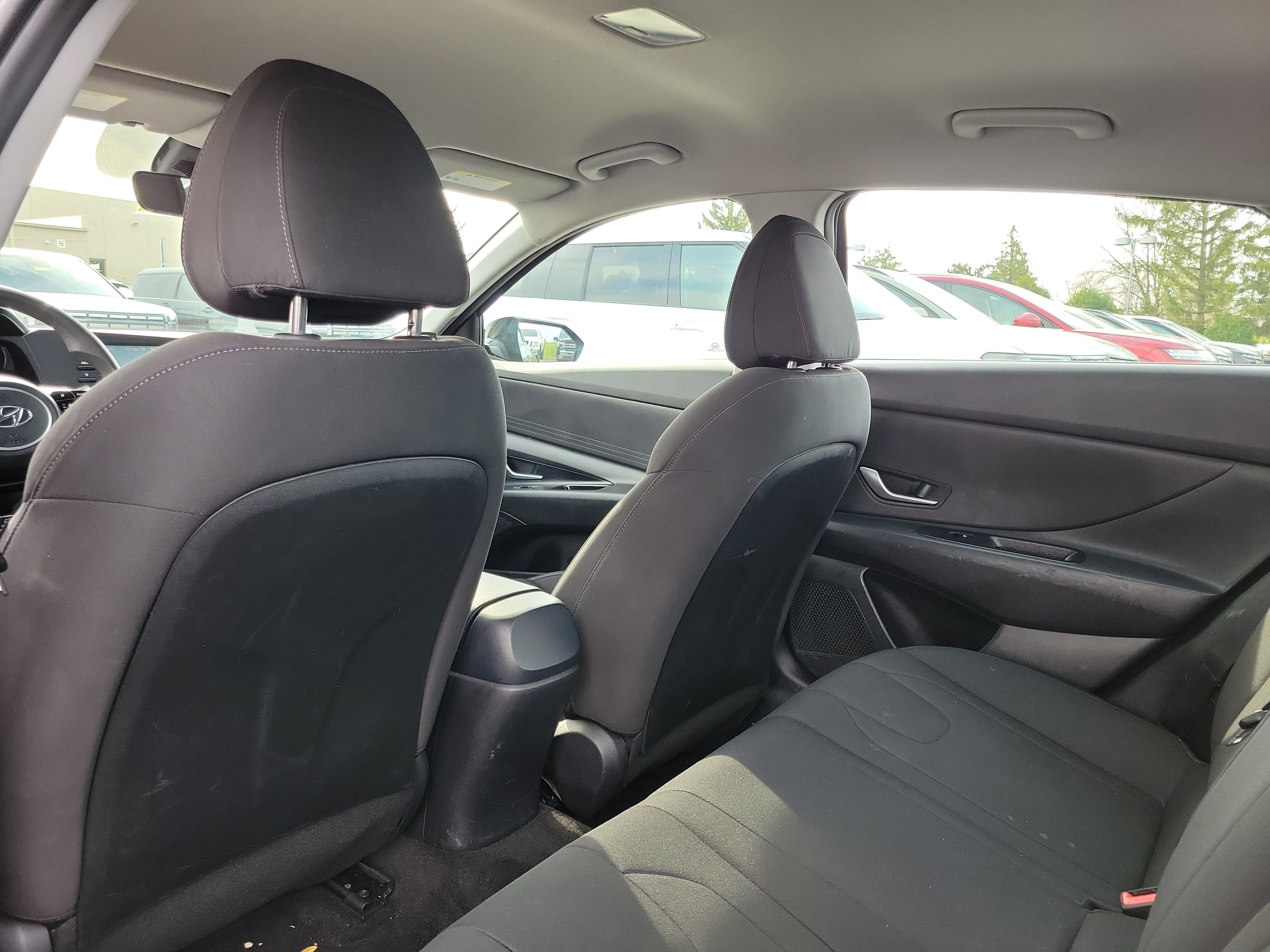 Used 2023 Hyundai Elantra SEL FWD image 14