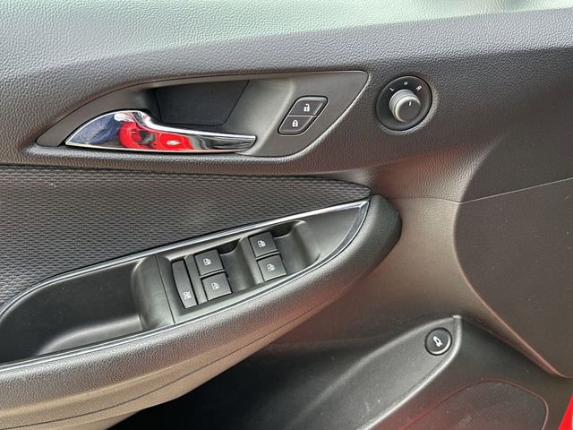 Used 2018 Chevrolet Cruze LT w/ Convenience Package image 17