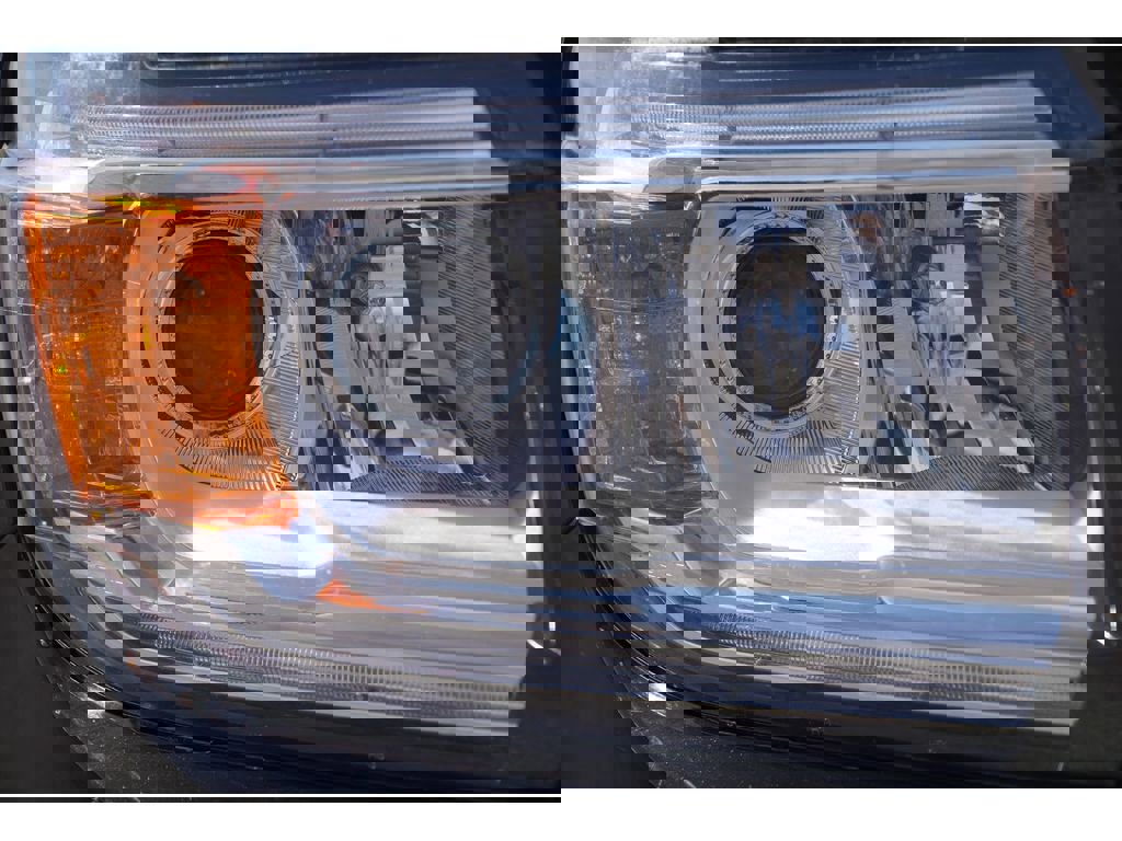 Used 2022 GMC Canyon Elevation image 7