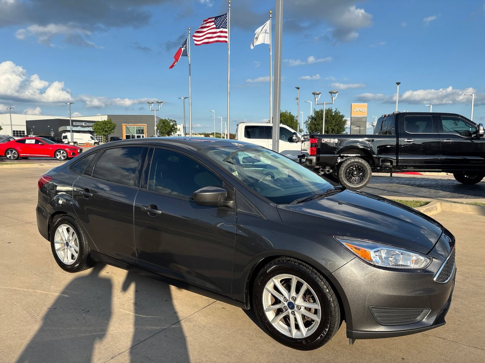 Used 2018 Ford Focus SE FWD image 8