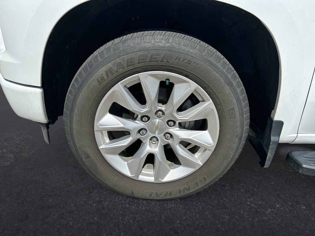 Used 2024 Chevrolet Silverado 1500 Custom RWD image 10