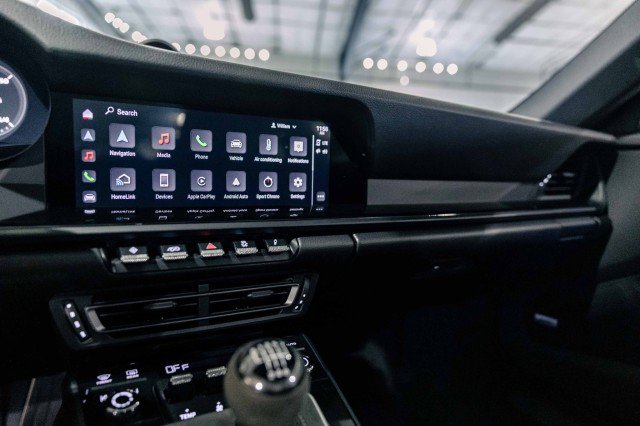 Used 2024 Porsche 911 Carrera T image 21