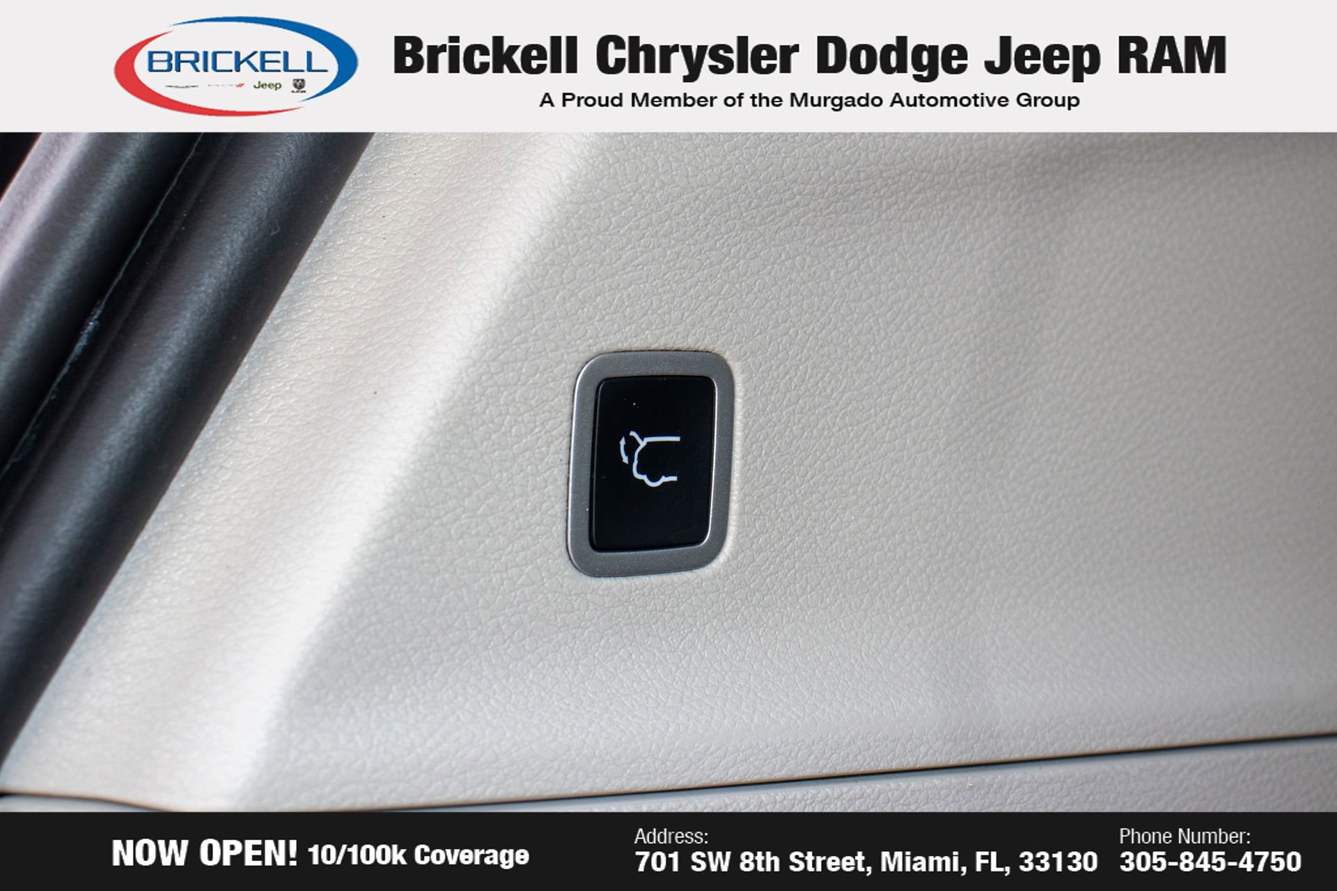 Used 2023 Chrysler Pacifica Limited image 10