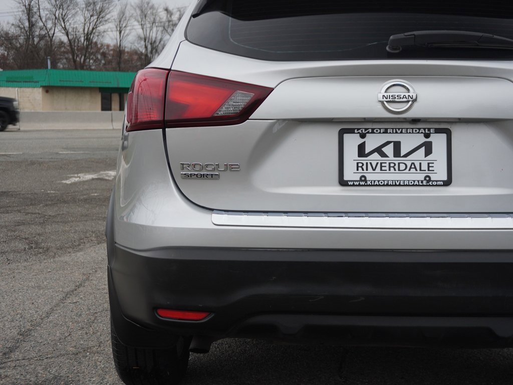 Used 2019 Nissan Rogue Sport S w/ Appearance Package image 12