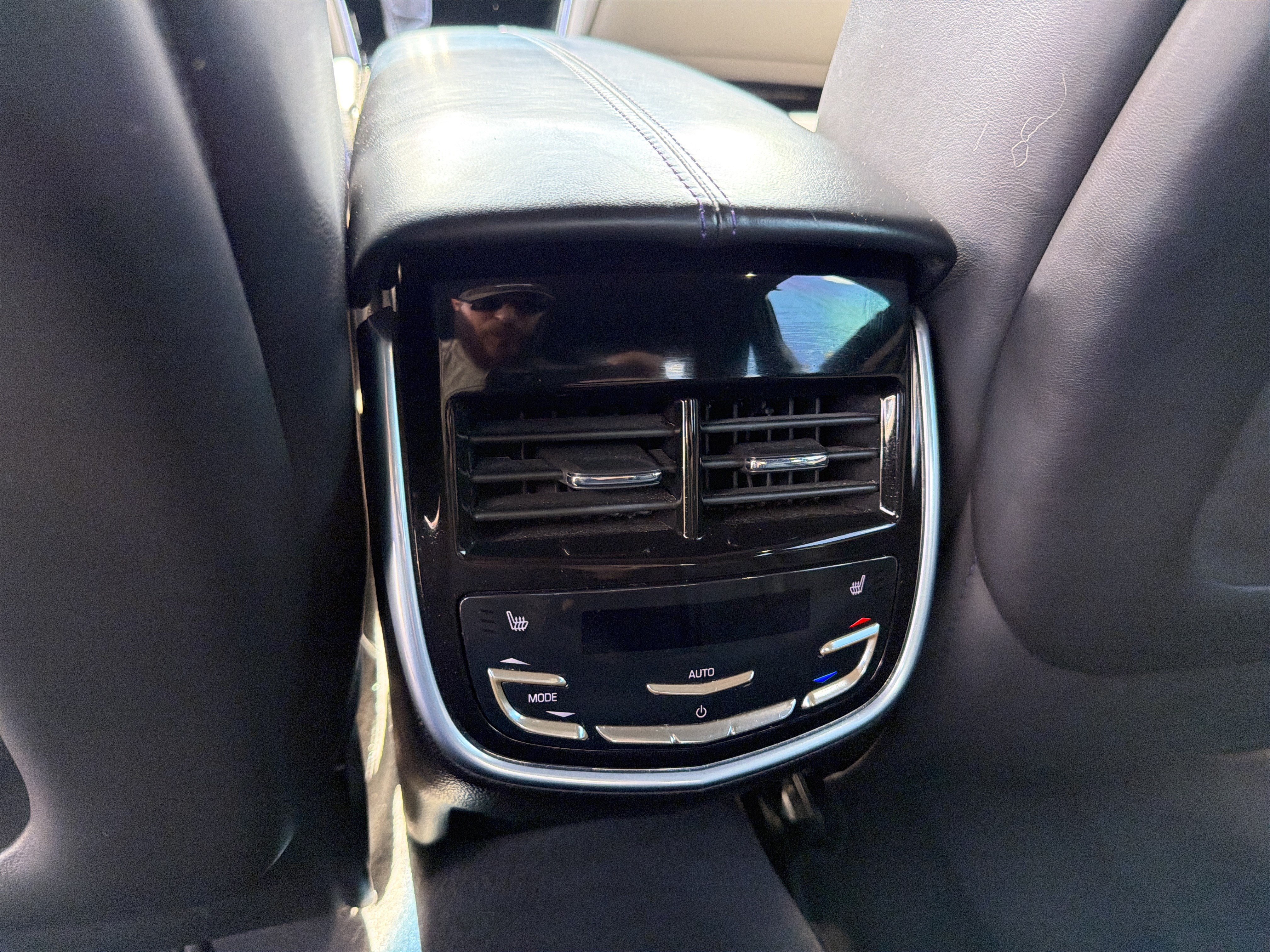 Used 2016 Cadillac XTS Platinum FWD image 11