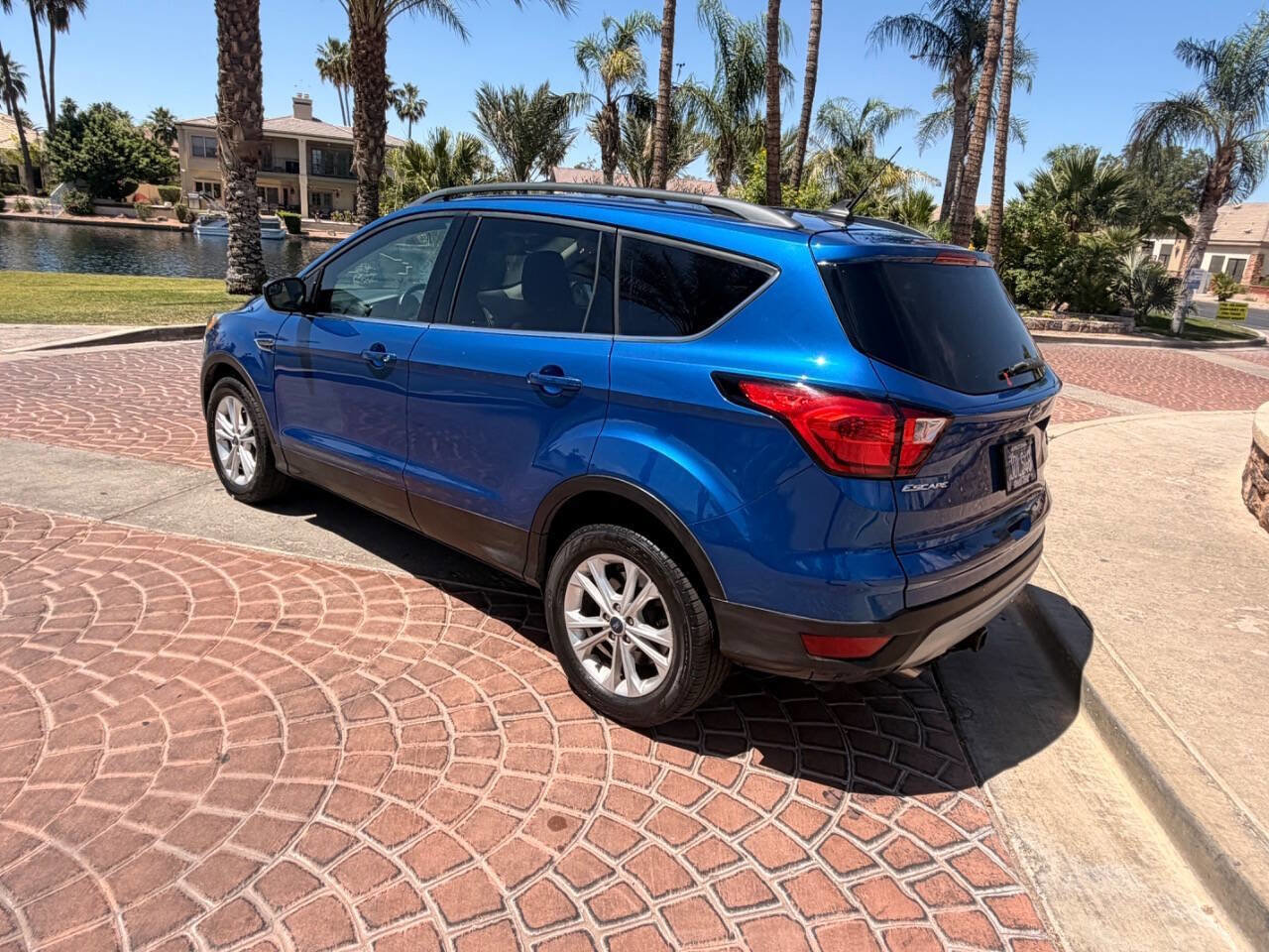 Used 2019 Ford Escape SEL FWD image 6