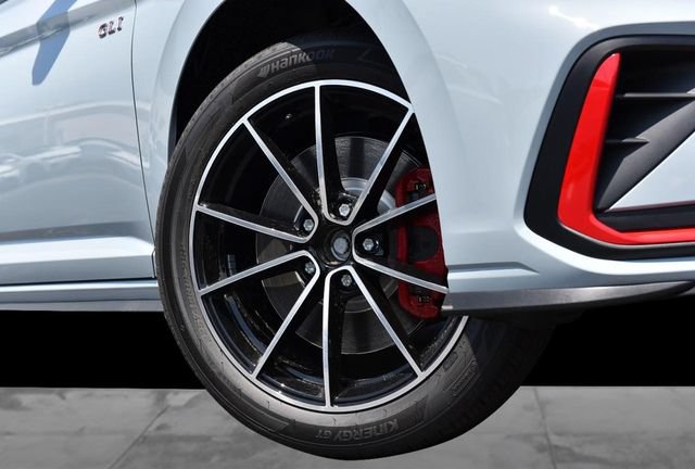 New 2026 Volkswagen Jetta GLI Autobahn FWD image 3
