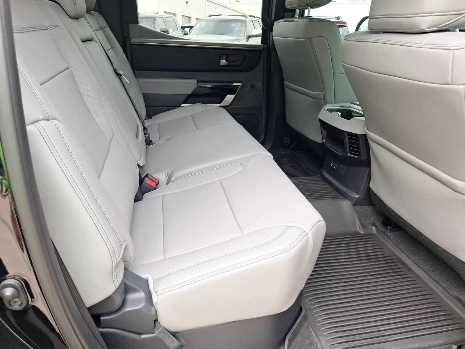 Used 2026 Toyota Tundra Limited AWD/4WD image 28