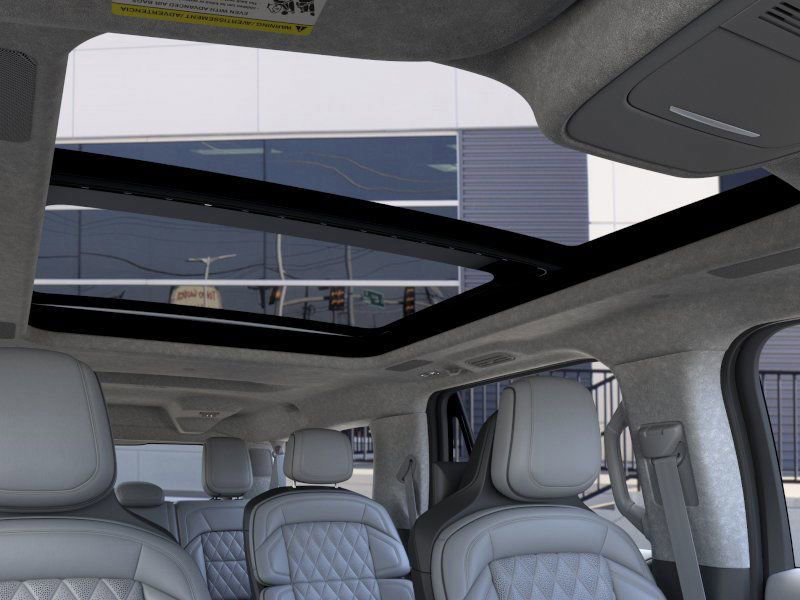 New 2025 Lincoln Navigator L Black Label image 22
