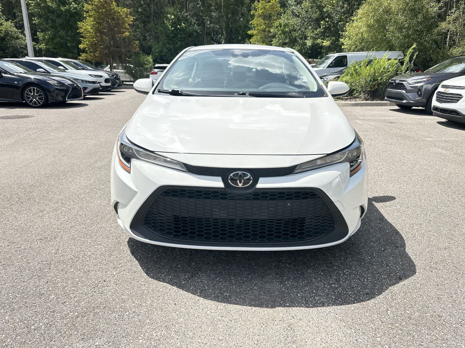 Used 2021 Toyota Corolla LE w/ Carpet Mat Package (TMS) FWD image 9