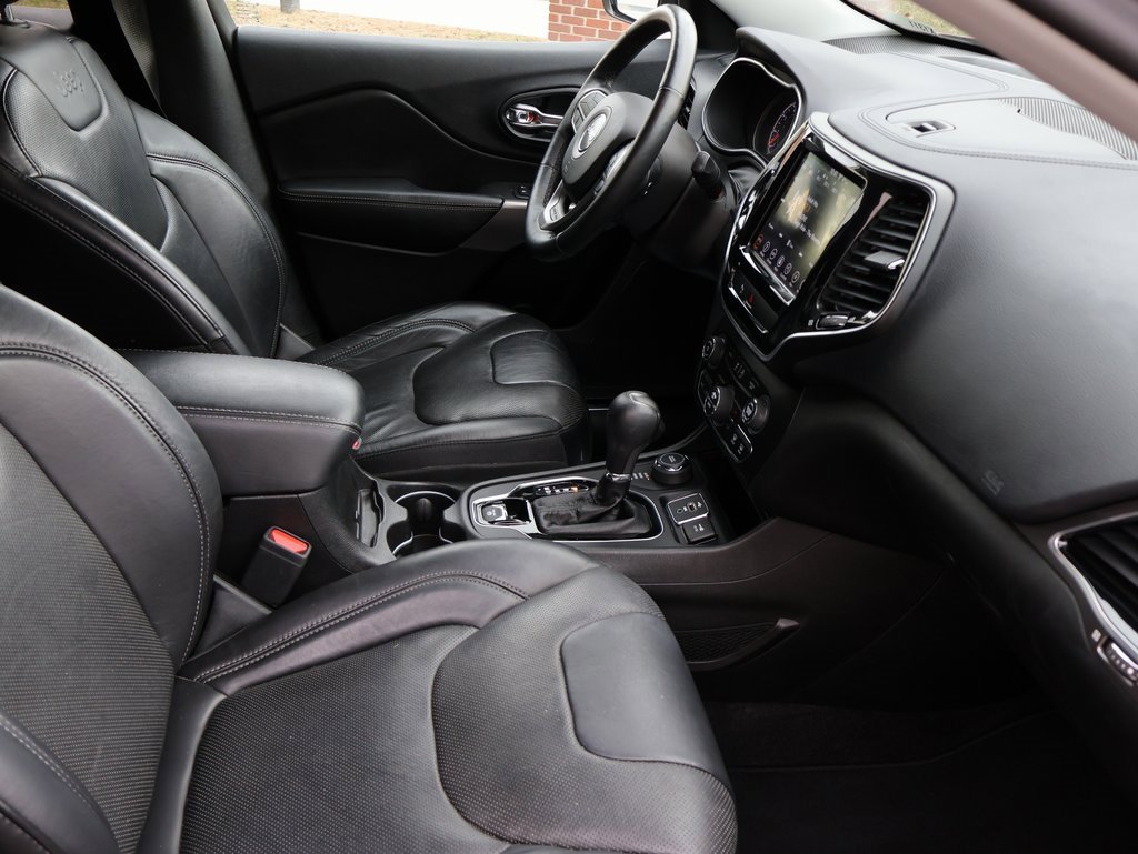Used 2019 Jeep Cherokee Limited w/ Luxury Group image 13
