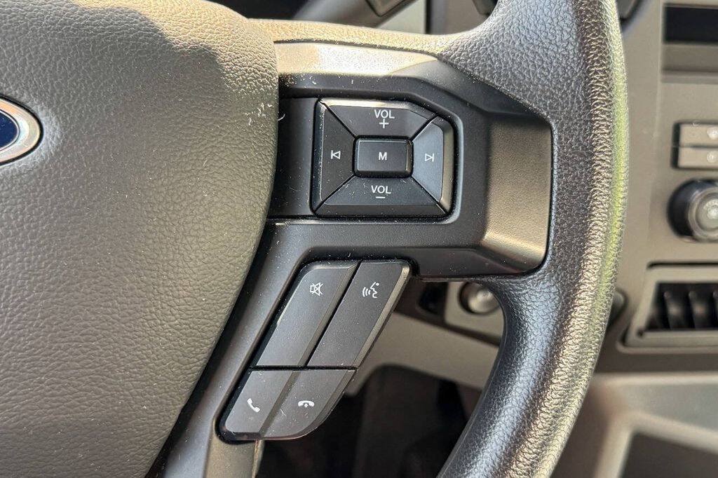 Used 2022 Ford F650 2WD Regular Cab Super Duty image 27