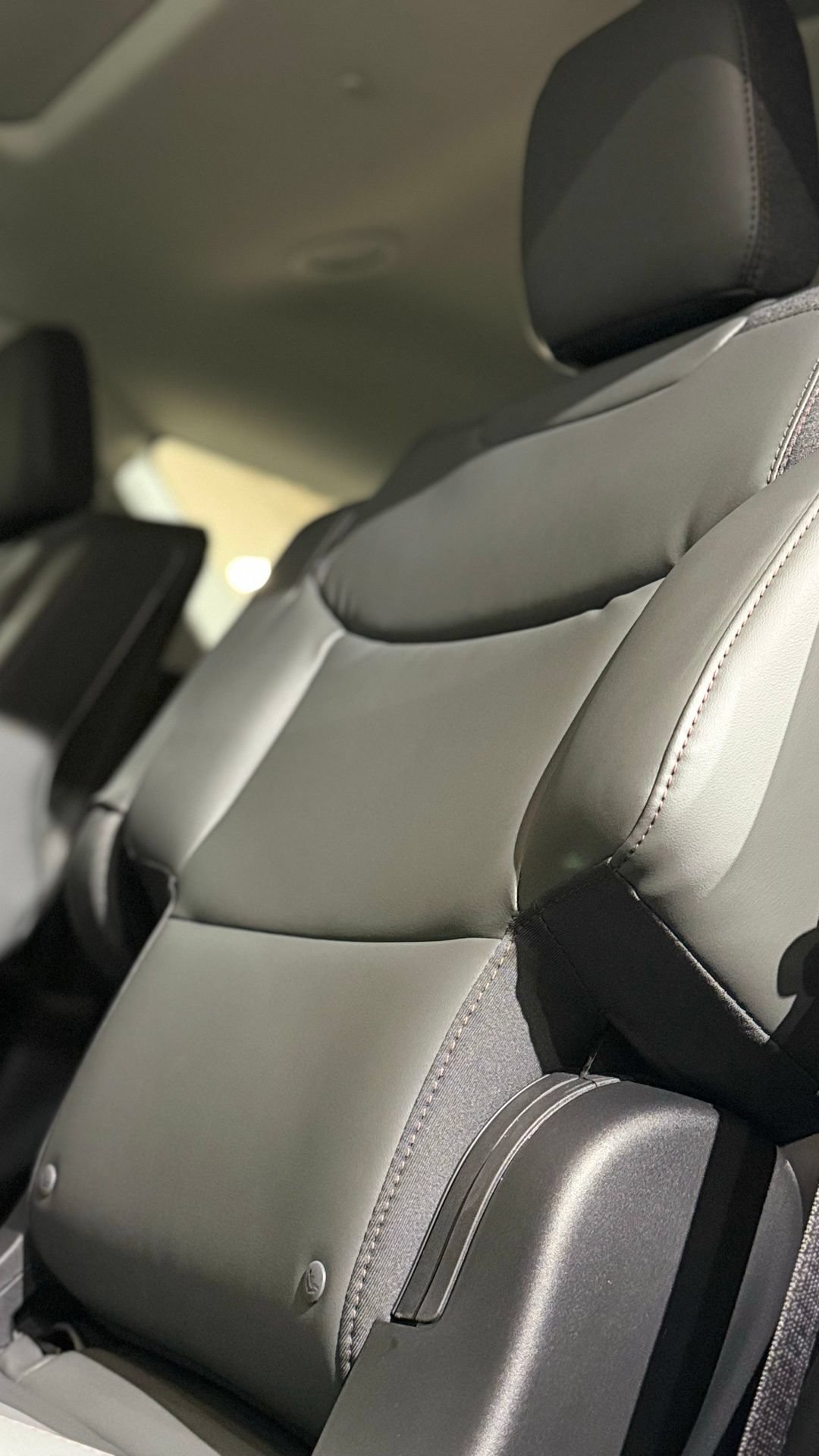 New 2026 Ford Explorer Active w/ Active Comfort Package AWD/4WD image 60