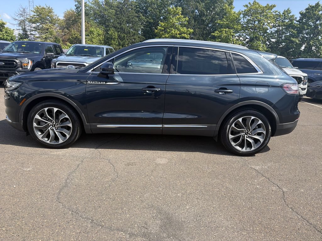 Certified 2023 Lincoln Nautilus Reserve AWD/4WD image 2