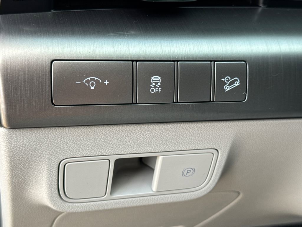 Used 2026 Hyundai Kona SEL Sport FWD image 26