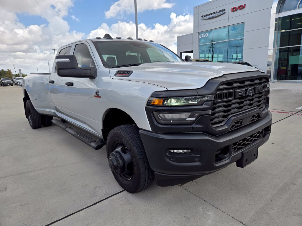 Used 2026 RAM 3500 Tradesman AWD/4WD image 1