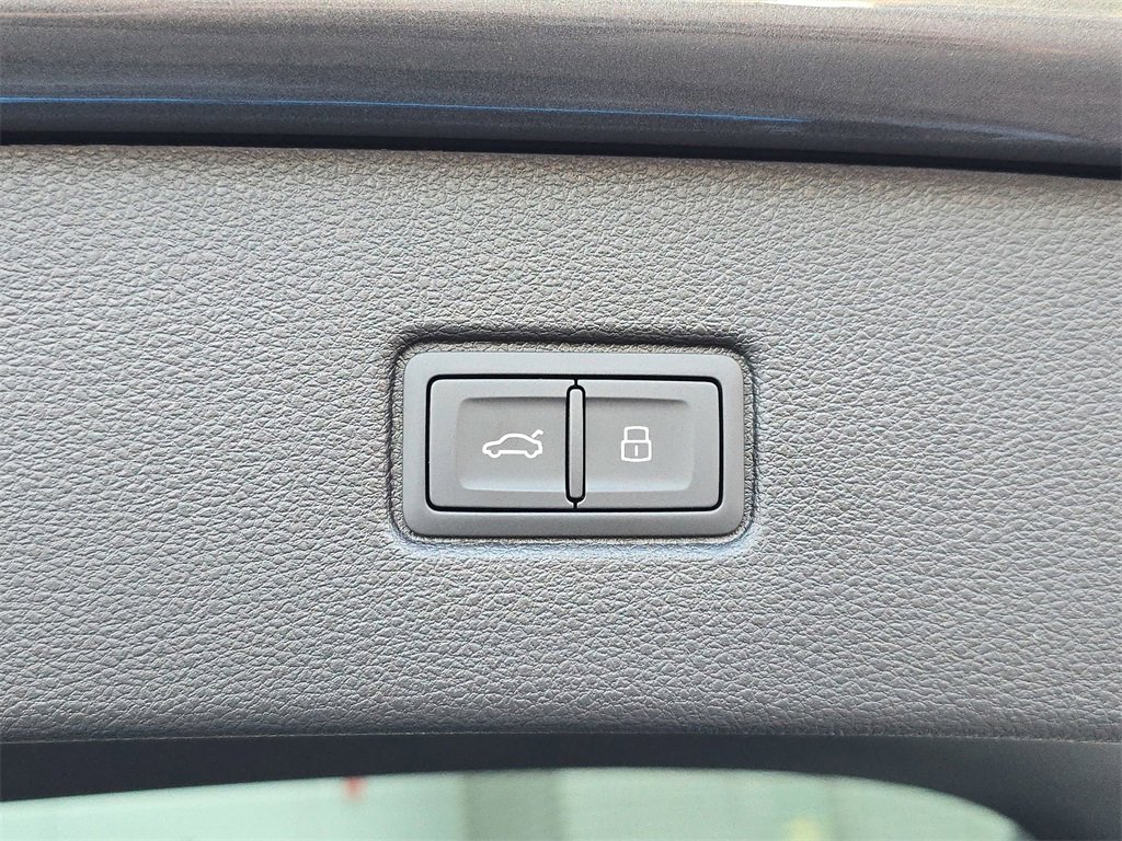 New 2026 Audi Q7 3.0T Premium Plus image 14