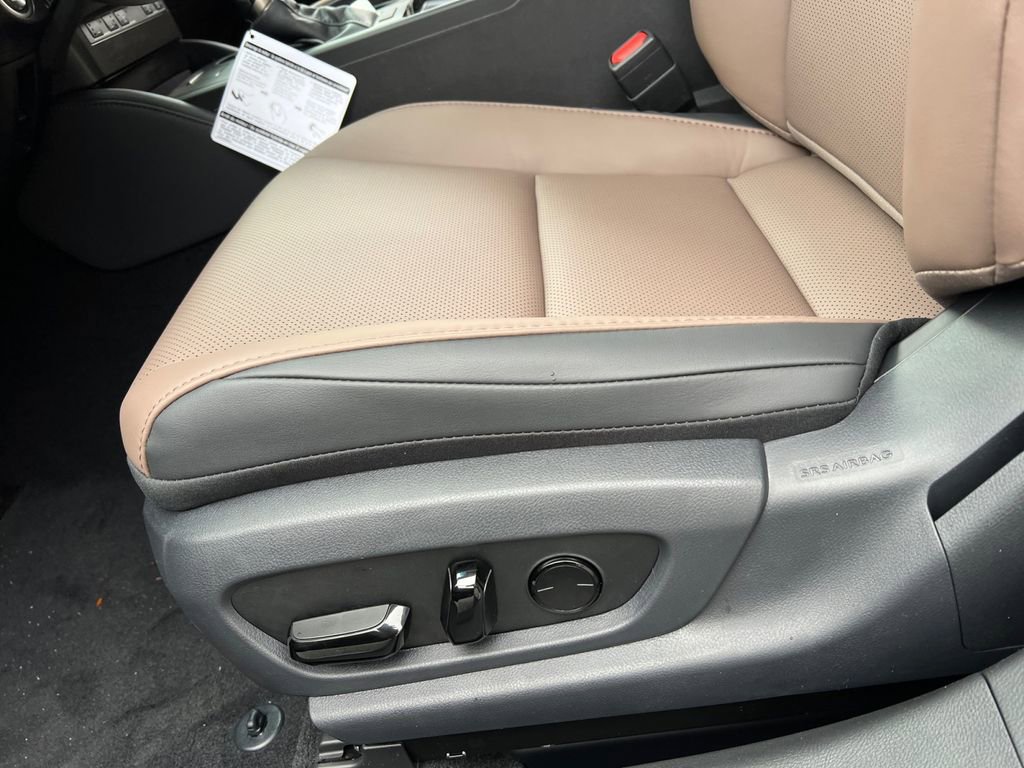 New 2025 Lexus ES 350 w/ Premium Package image 13