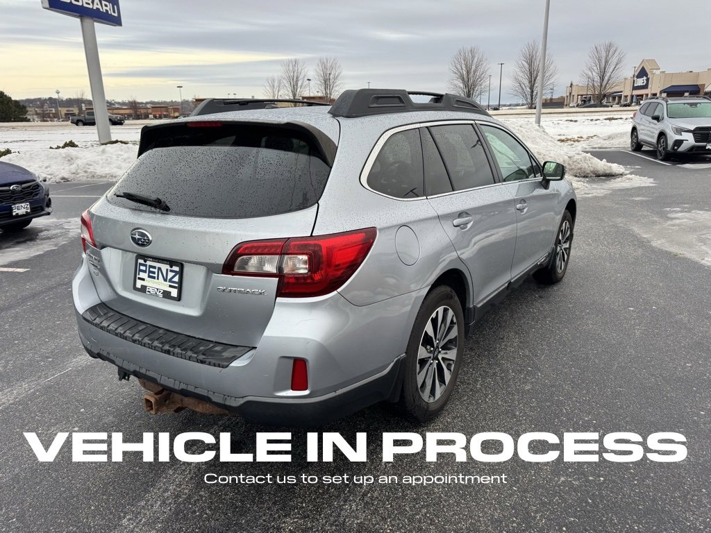 Used 2015 Subaru Outback 2.5i Limited image 3