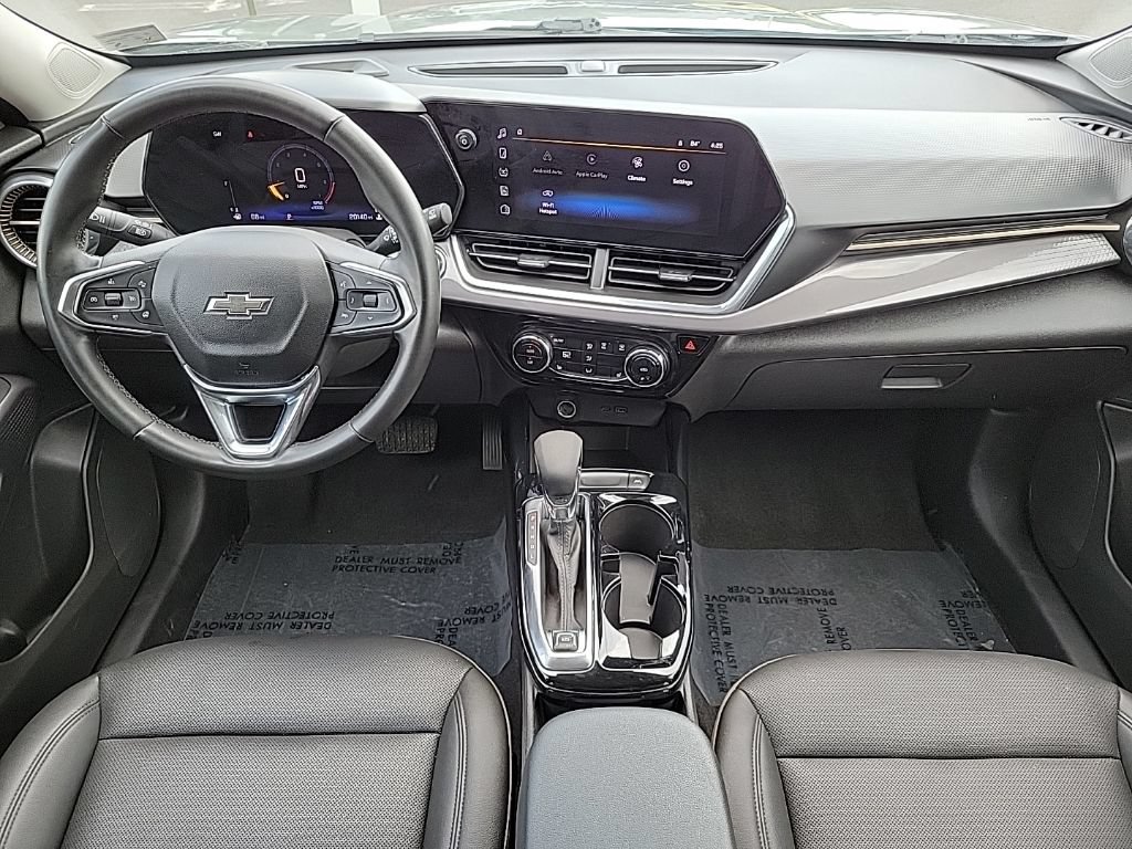 Used 2025 Chevrolet Trax ACTIV w/ Driver Confidence Package FWD image 17