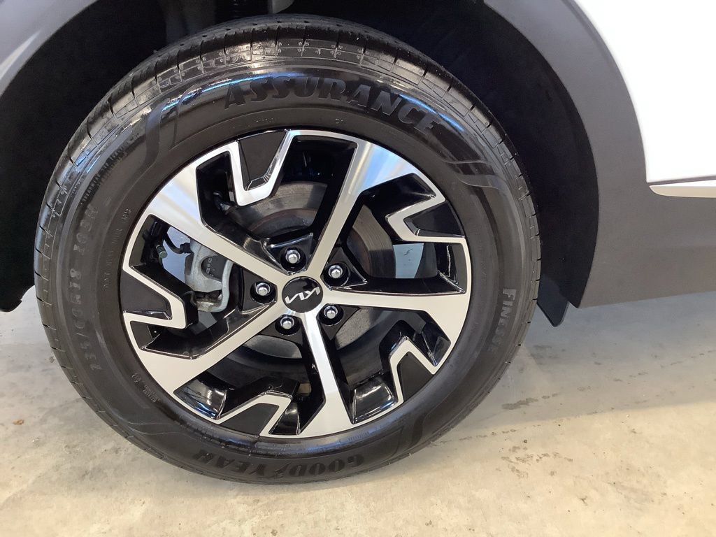 Used 2023 Kia Sportage EX AWD/4WD image 21
