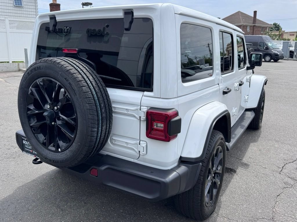 Certified 2025 Jeep Wrangler Unlimited Sahara AWD/4WD image 7