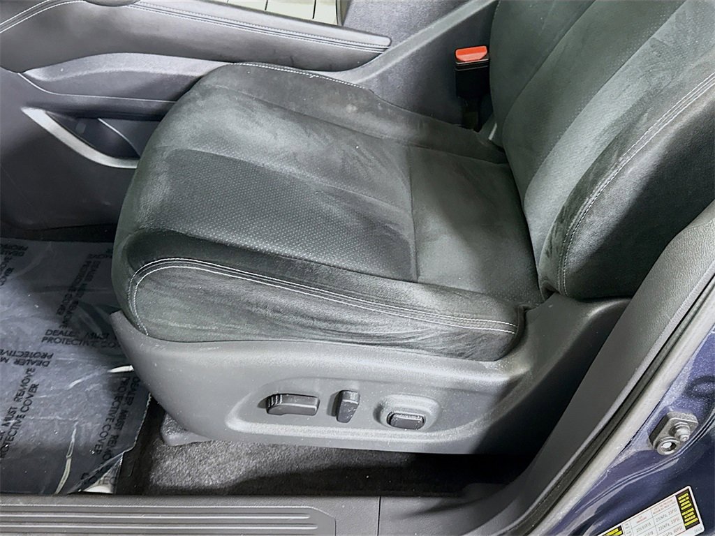 Used 2017 Nissan Murano SV image 23