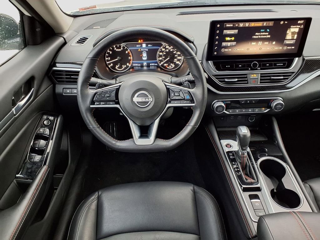 Used 2024 Nissan Altima 2.0 SR image 11