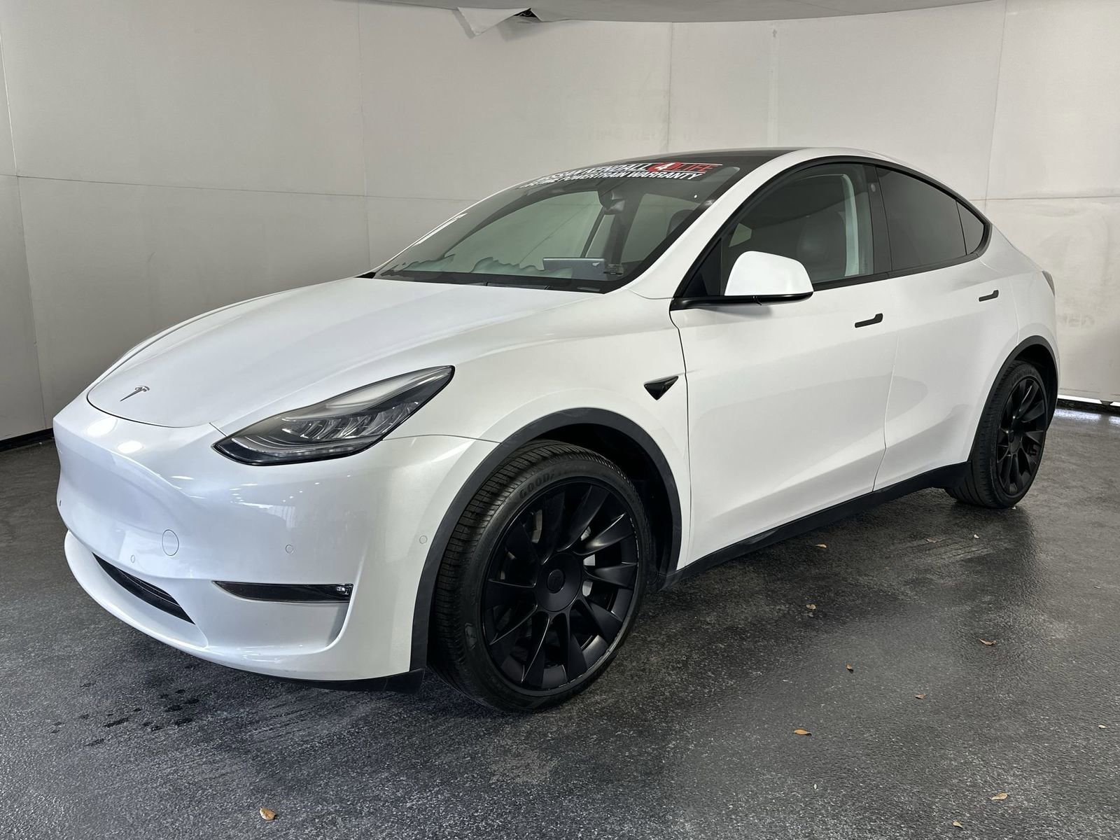 Used 2021 Tesla Model Y Long Range image 4