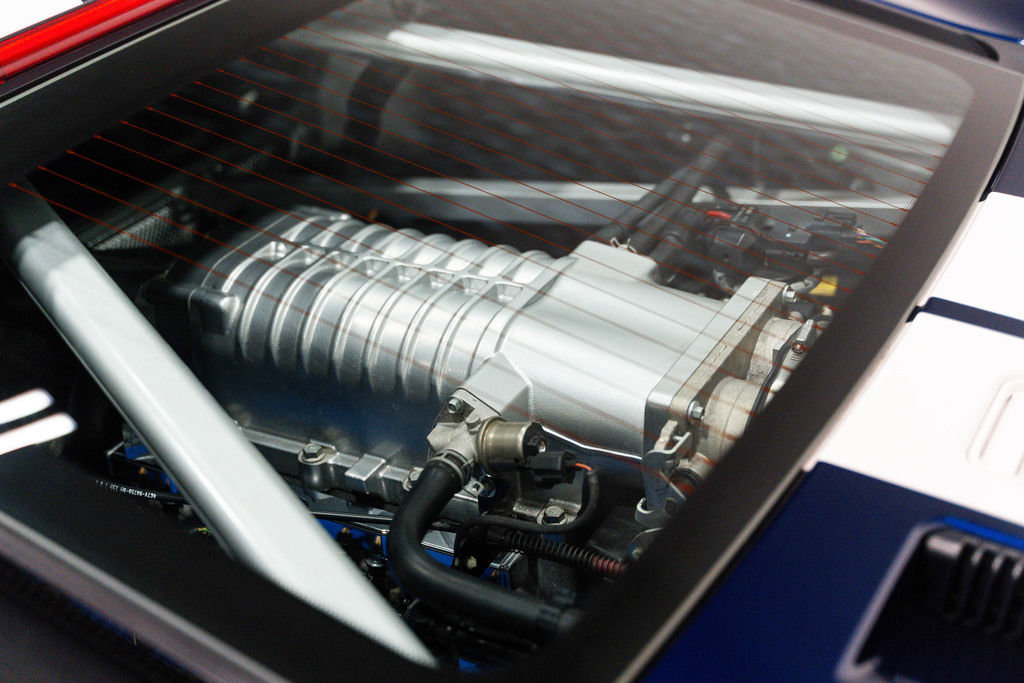 Used 2006 Ford GT RWD image 96