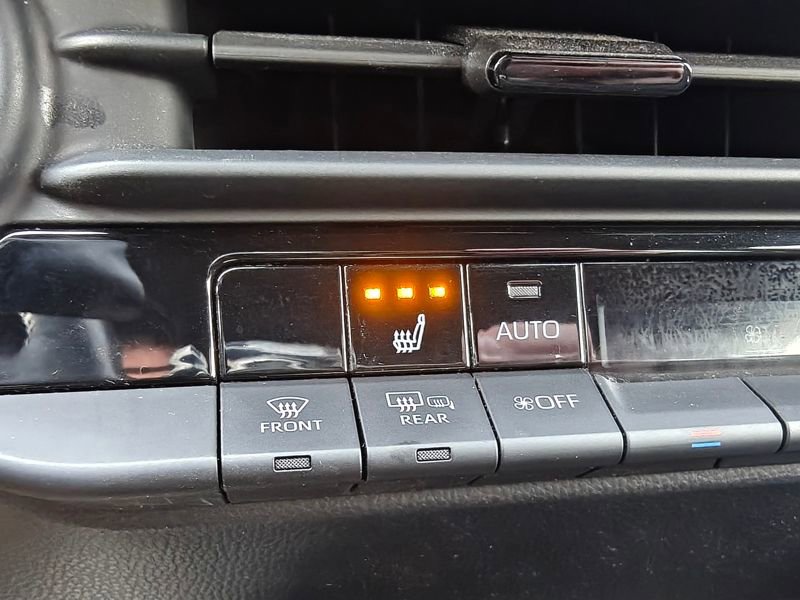 Used 2023 Toyota Crown XLE image 31