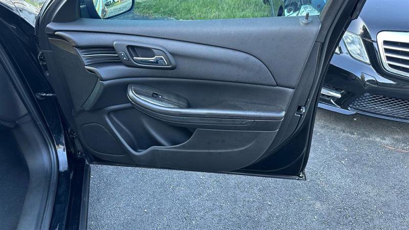 Used 2016 Chevrolet Malibu LT image 22