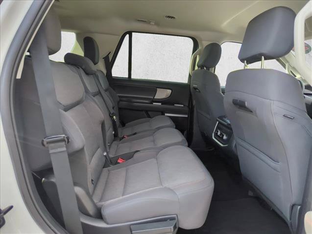 Used 2025 Ford Expedition Active RWD image 23