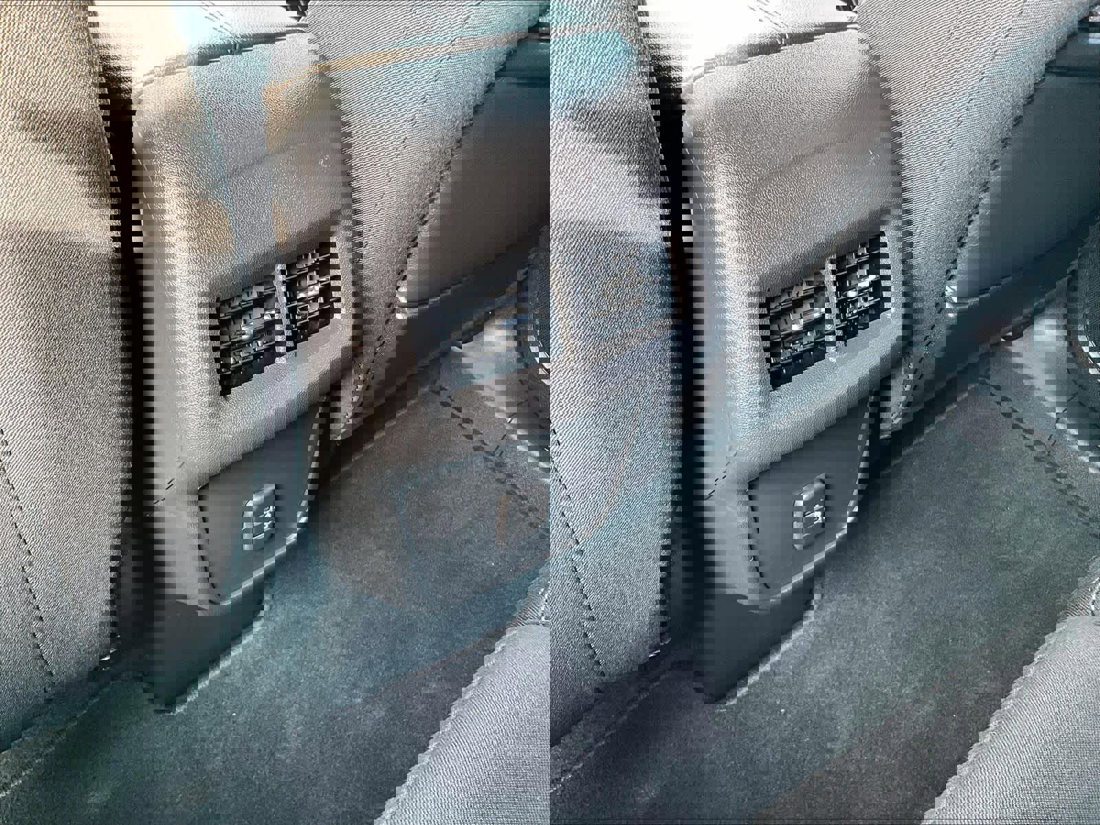 Used 2022 GMC Terrain SLE w/ Driver Convenience Package image 28