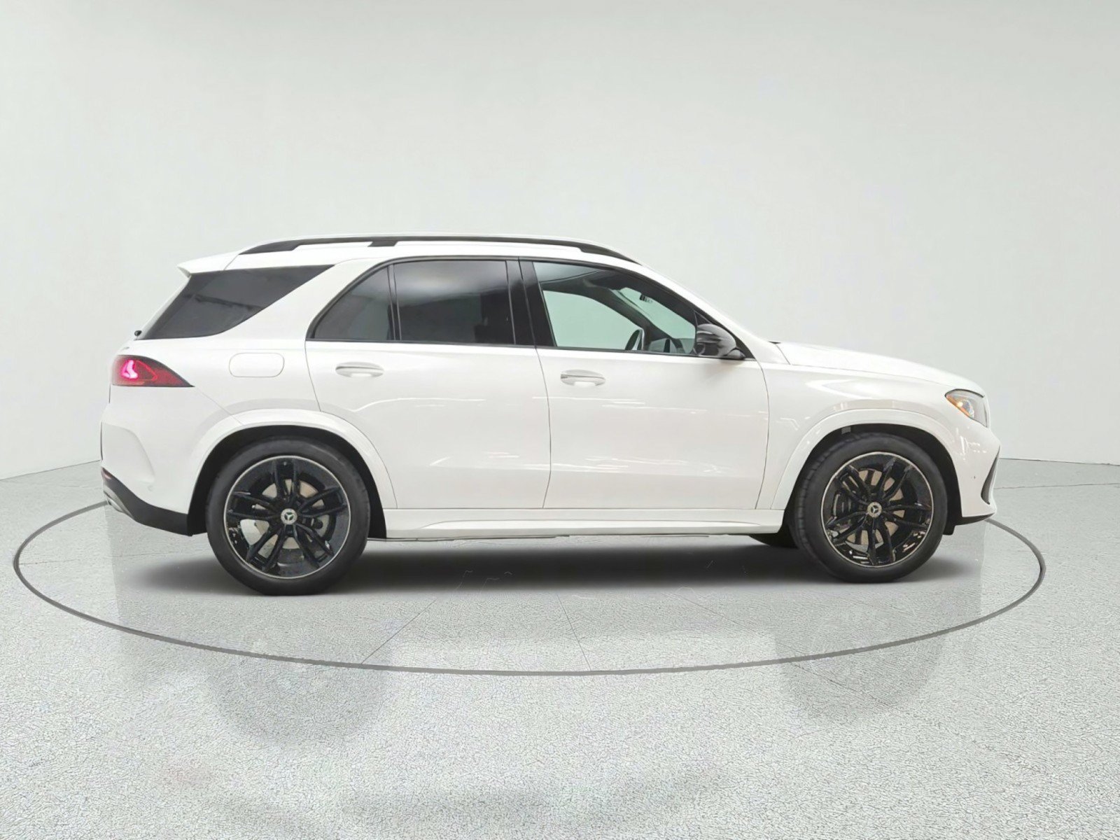 New 2027 Mercedes-Benz GLE 450 4MATIC image 4