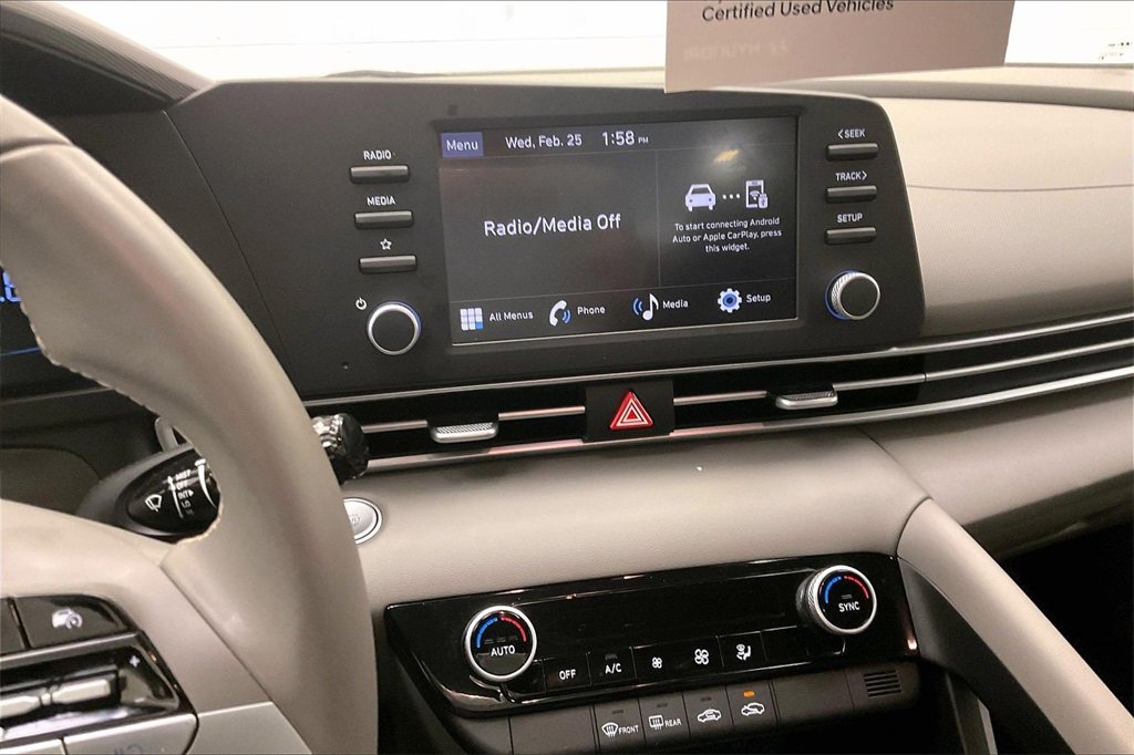 Certified 2025 Hyundai Elantra Sport w/ Cargo Package image 5