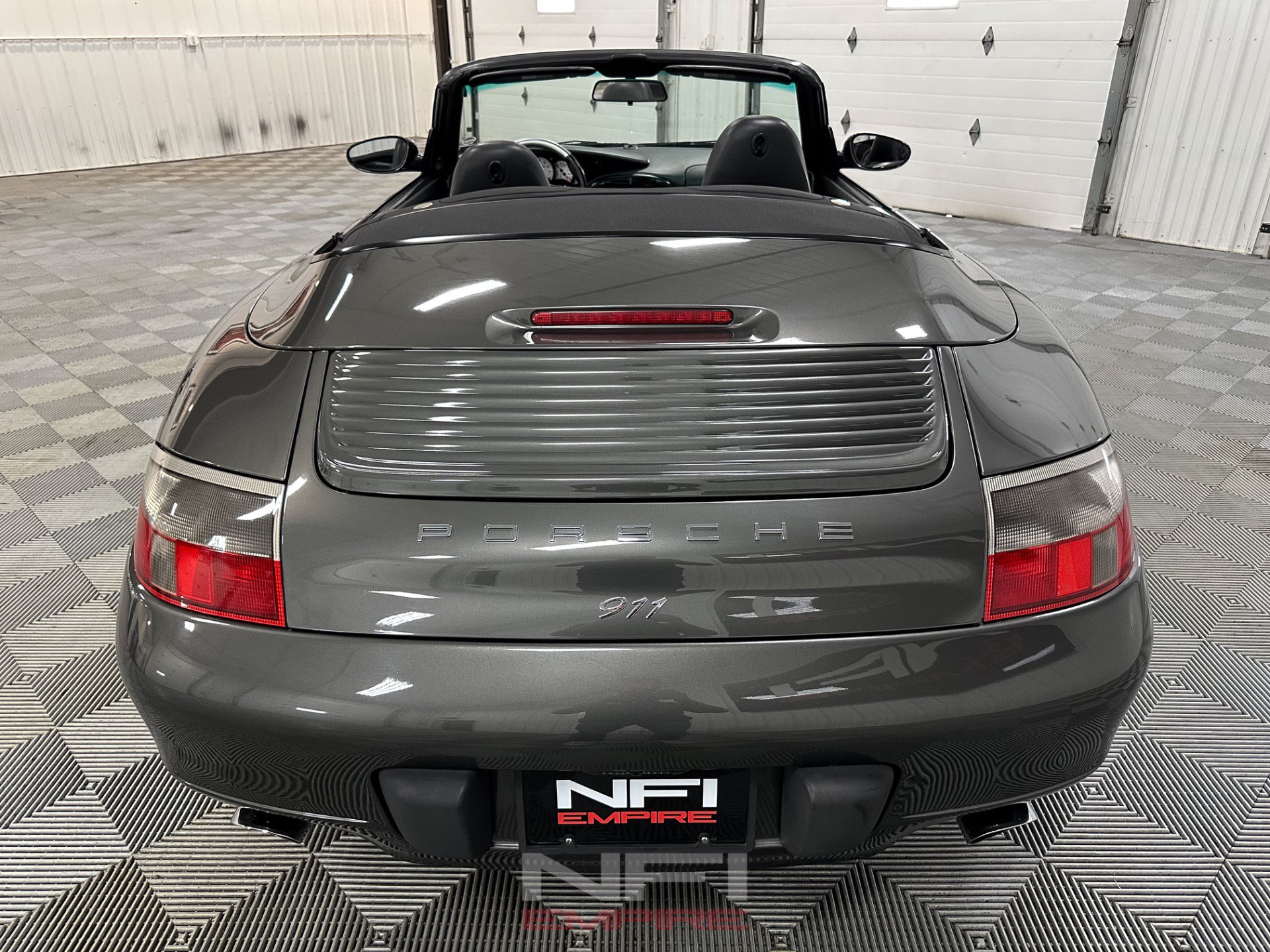 Used 2000 Porsche 911 Cabriolet image 16