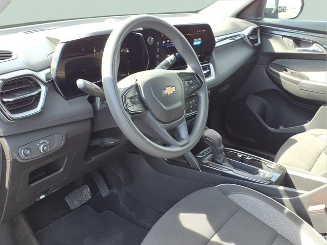 Used 2025 Chevrolet TrailBlazer LT image 6