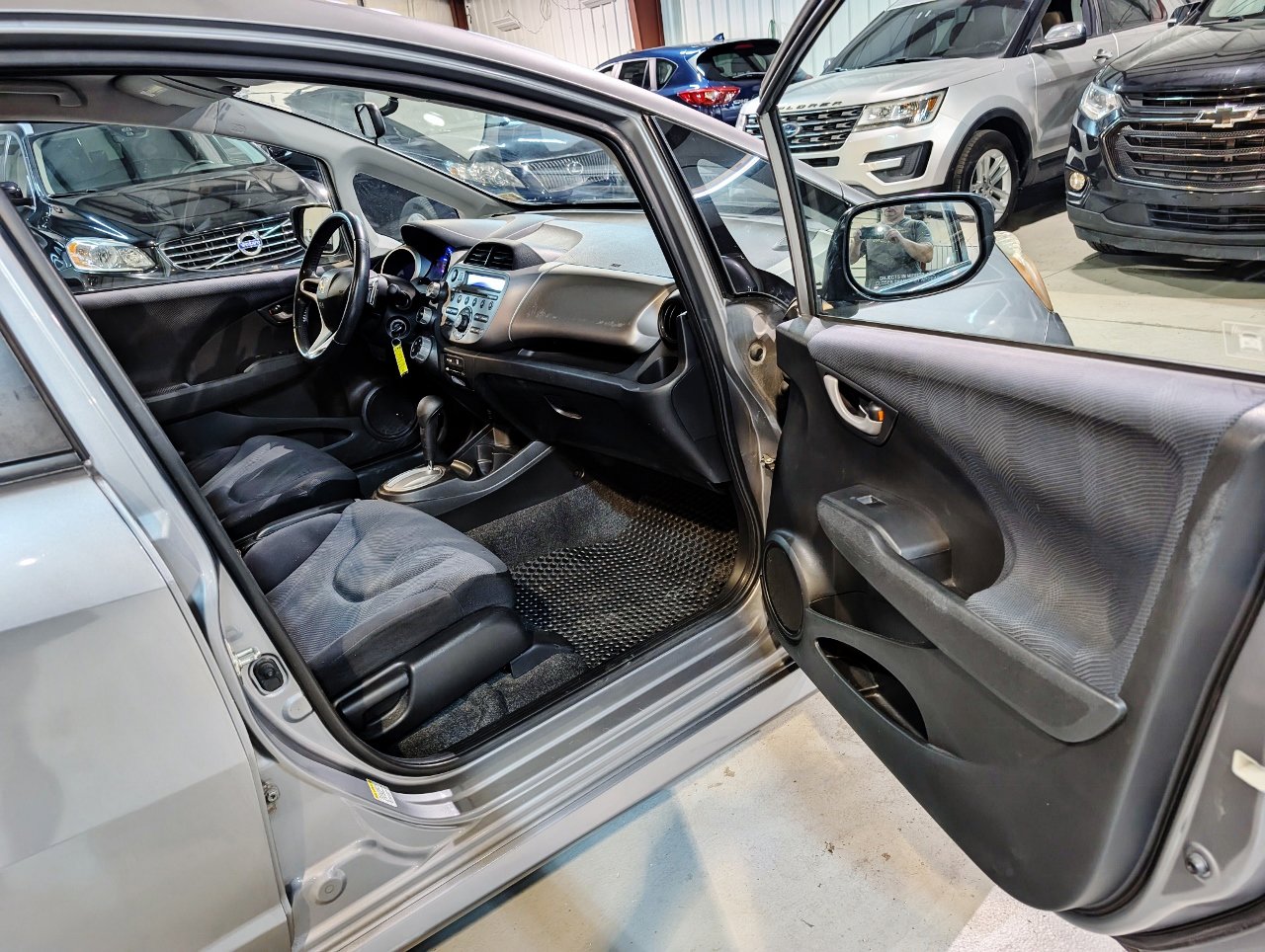 Used 2010 Honda Fit Sport image 25