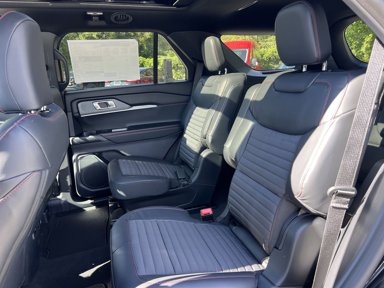 New 2027 Ford Explorer ST-Line w/ Premium Package AWD/4WD image 25