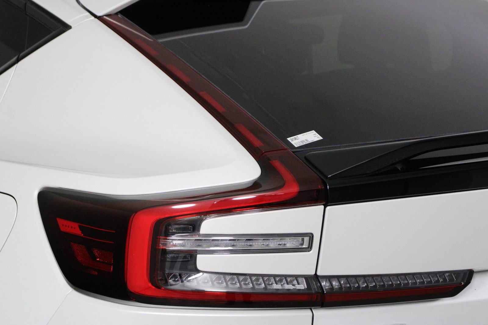 Used 2023 Volvo C40 P8 Recharge Plus AWD/4WD image 18