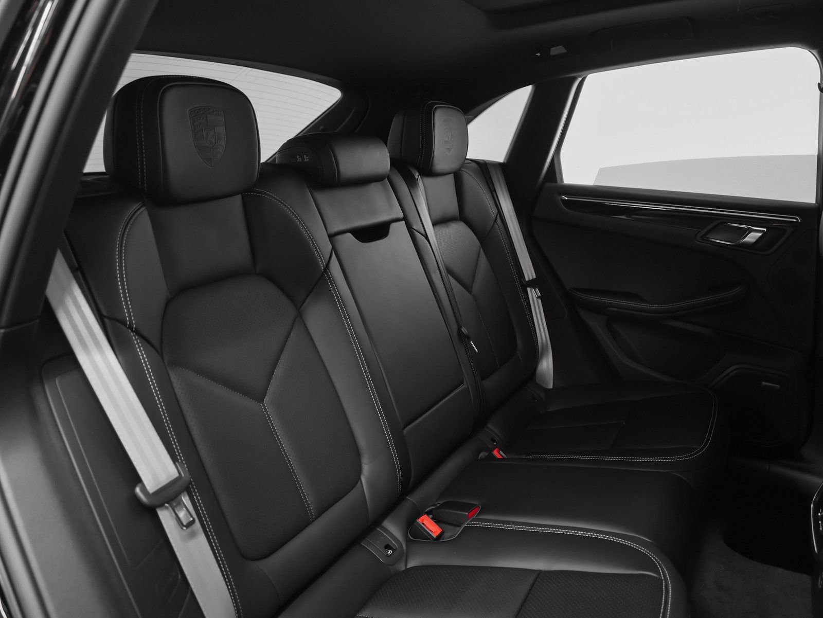 New 2026 Porsche Macan image 25