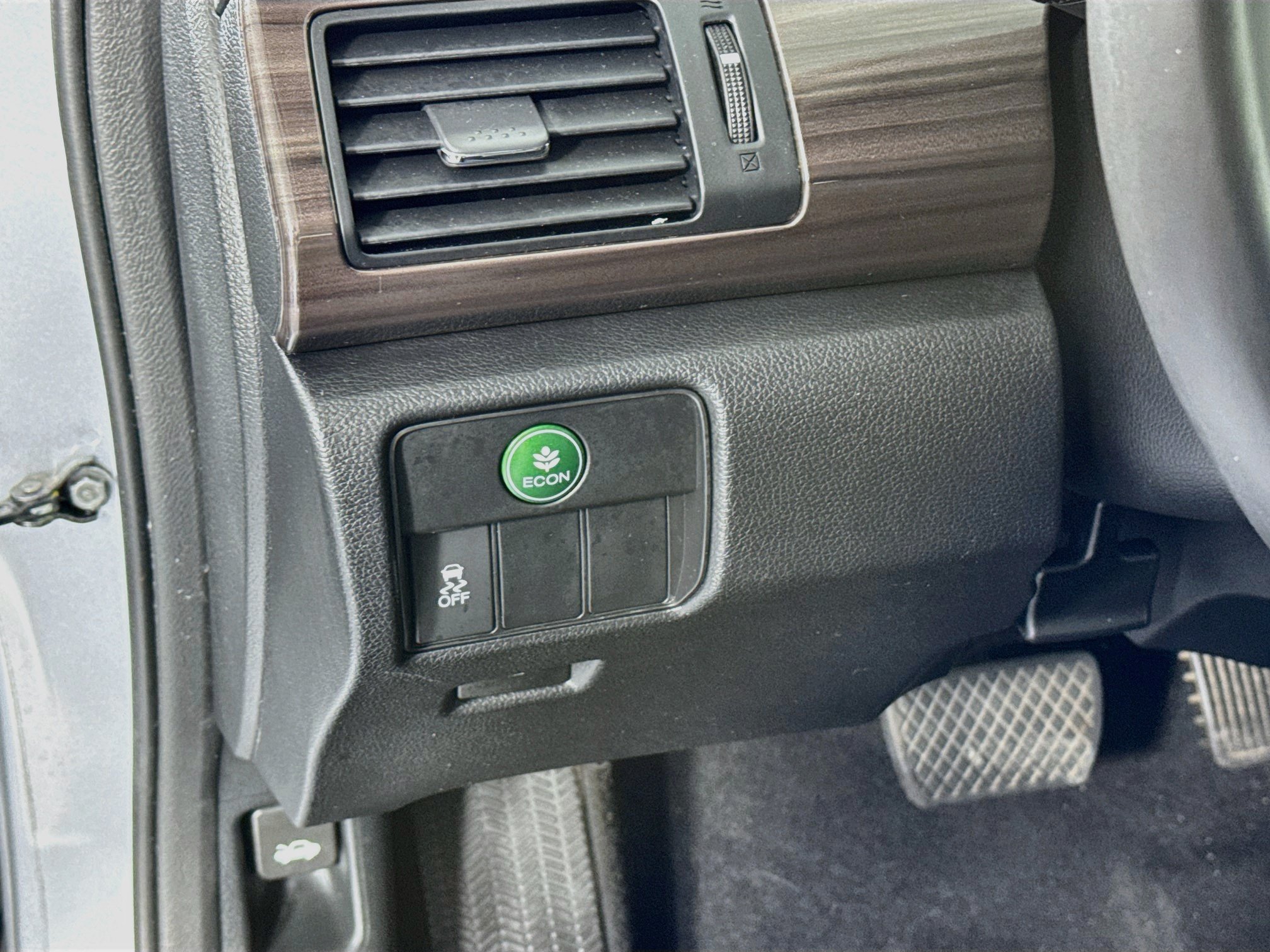 Certified 2017 Honda Accord EX-L image 10