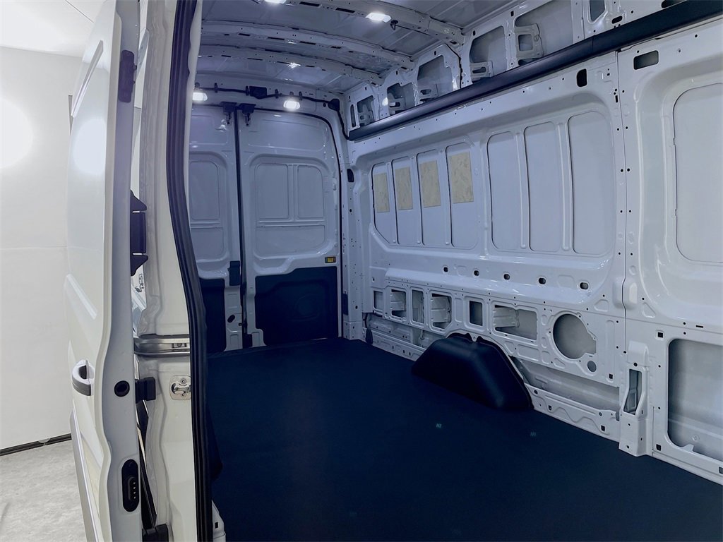 New 2025 Ford Transit 350 148 High Roof Extended image 22