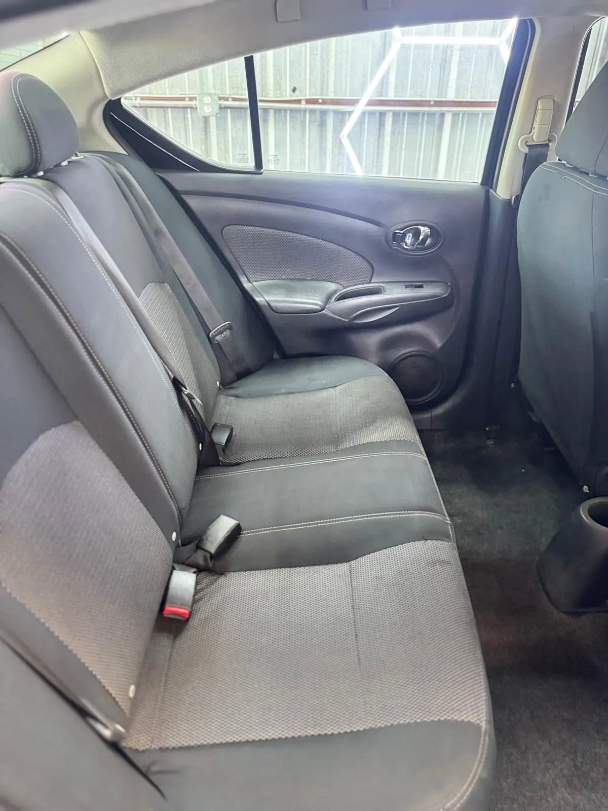 Used 2016 Nissan Versa SV image 38