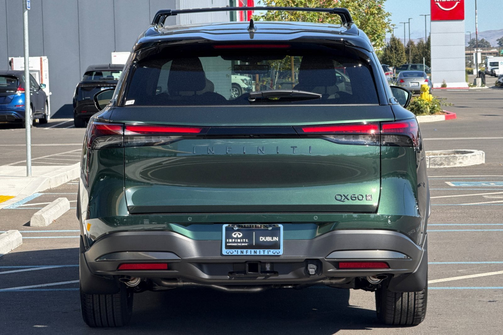 New 2026 INFINITI QX60 Autograph w/ Dark Cargo Package image 4