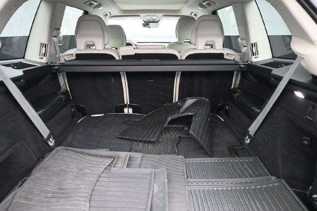 Used 2023 Volvo XC90 B5 Core w/ Protection Package Premier AWD/4WD image 28