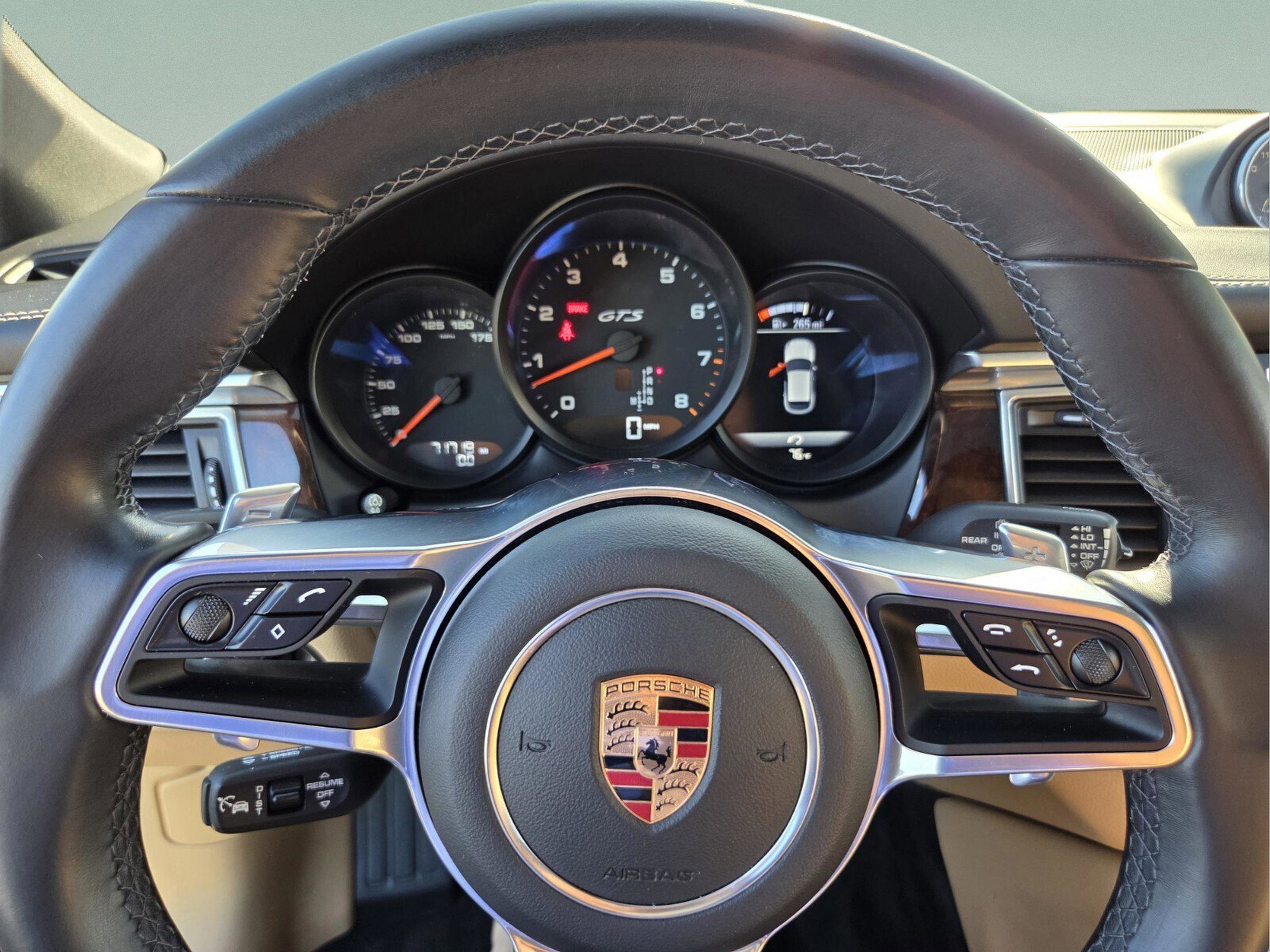Used 2017 Porsche Macan GTS AWD/4WD image 19